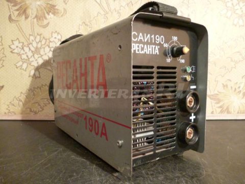 Сварочный инвертор РЕСАНТА САИ 190 GP34 V2.0