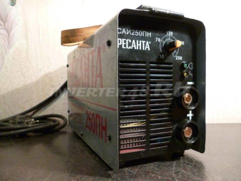 Сварочный инвертор РЕСАНТА САИ 250 ПН GP63 V1.0